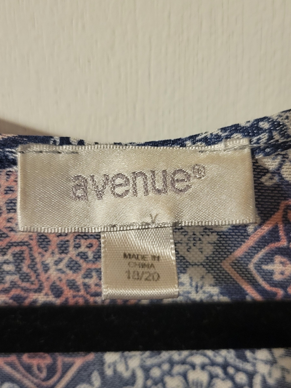 Avenue Navy and Dusty Pink Printed Open-Front Kimono - Picture 3 of 3